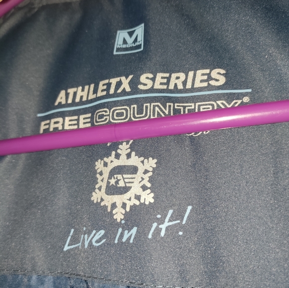 Free Country Puffer Vest - Medium - Picture 6 of 6